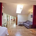 Apartahotel Crystal Chez Helena Cracovia