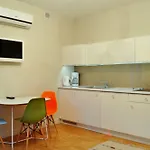Apartahotel Crystal Chez Helena 4*