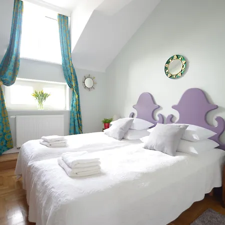 Crystal Chez Helena 4*