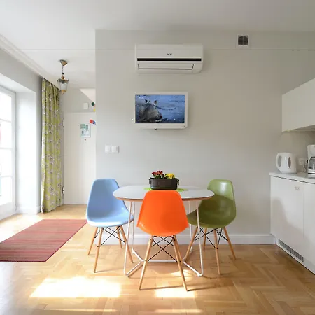 Crystal Chez Helena 4*