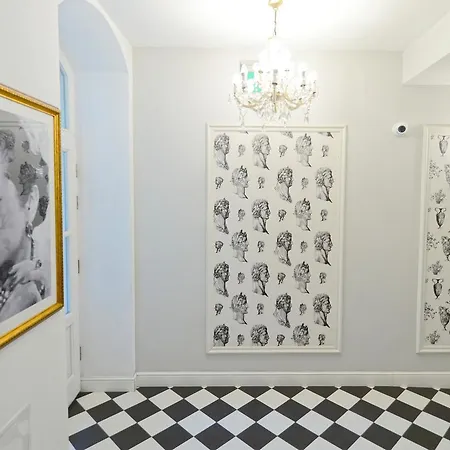 Crystal Chez Helena Cracovie