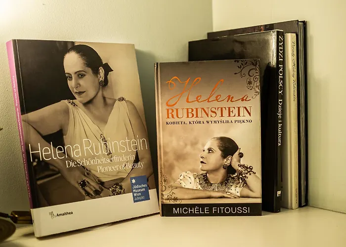 Crystal Chez Helena Apartahotel 4*