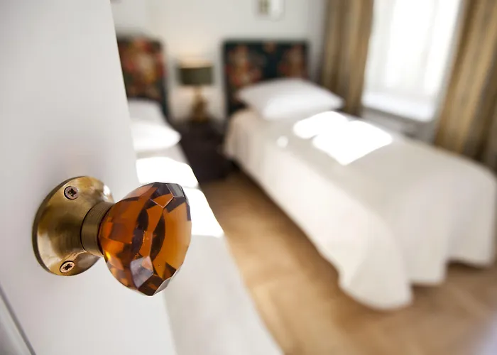 Apartahotel Crystal Chez Helena