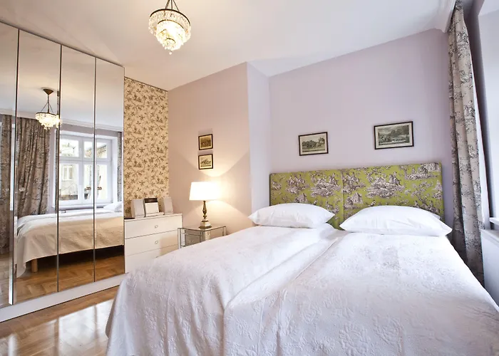 Crystal Chez Helena 4*