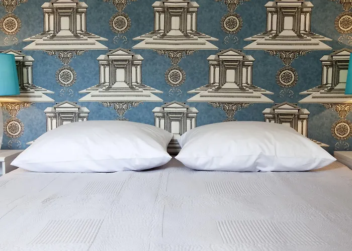 Crystal Chez Helena Apartahotel