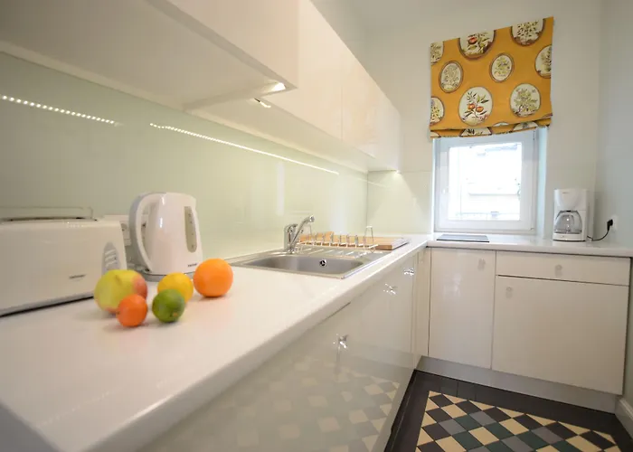 Crystal Chez Helena Apartahotel