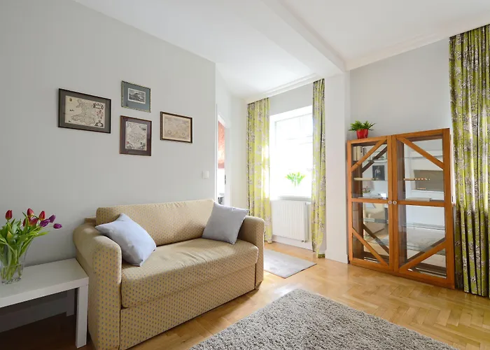 Crystal Chez Helena Apartahotel 4*