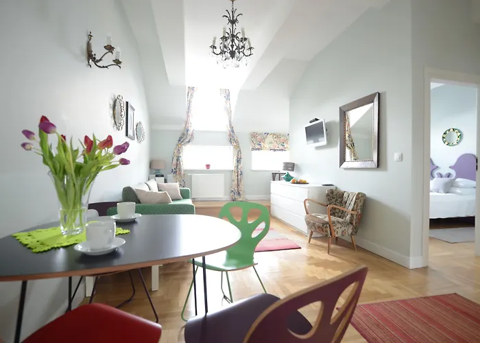 Apartahotel Crystal Chez Helena