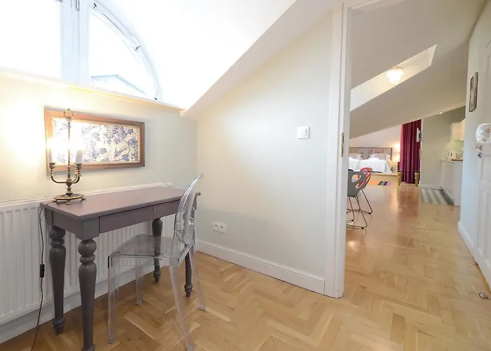 Crystal Chez Helena Appart hôtel Cracovie