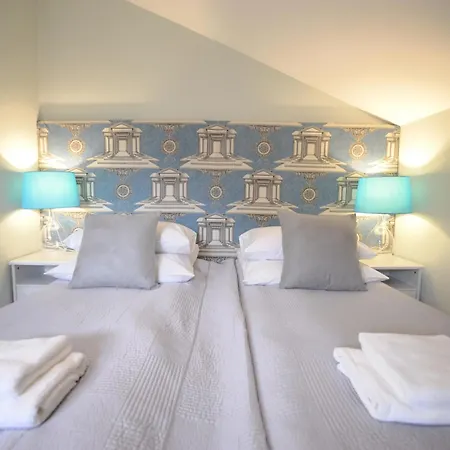 Crystal Chez Helena 4*