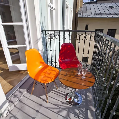 Crystal Chez Helena 4*