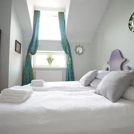 מלון דירות Crystal Chez Helena