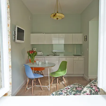 Crystal Chez Helena מלון דירות