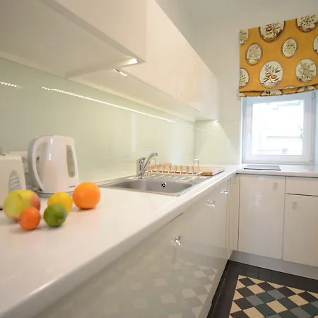 Crystal Chez Helena מלון דירות