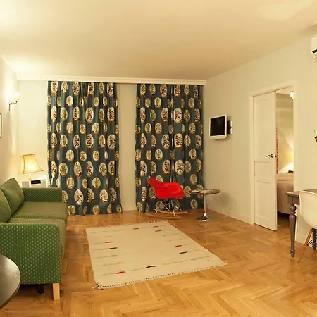 Crystal Chez Helena Ξενοδοχείο με διαμερίσματα 3*