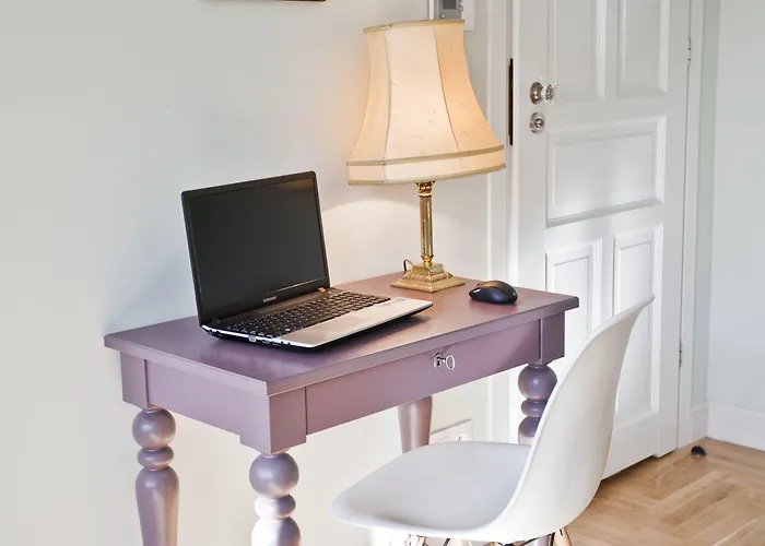 Crystal Chez Helena Aparthotel