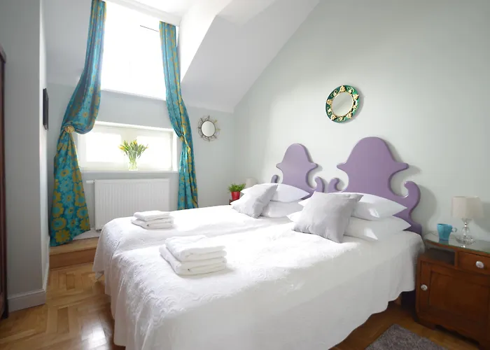 Crystal Chez Helena 4*