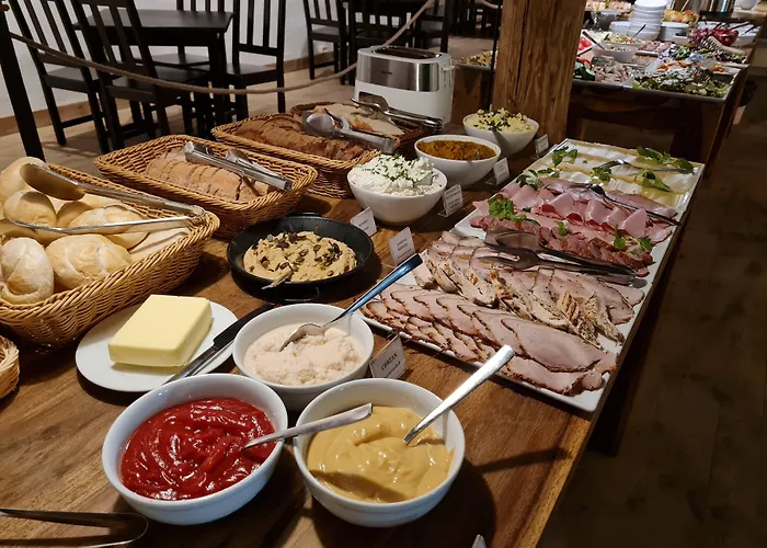 Crystal Chez Helena Aparthotel